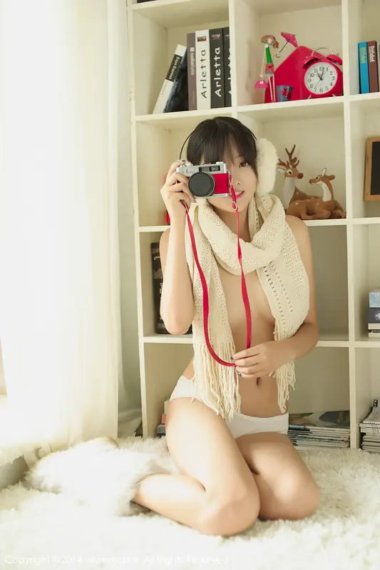 [XIUREN秀人网]2014.09.26 NO.217 靜顏寧 – 012.webp