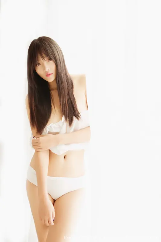 [XIUREN秀人网]2014.09.26 NO.217 靜顏寧 – 028.webp