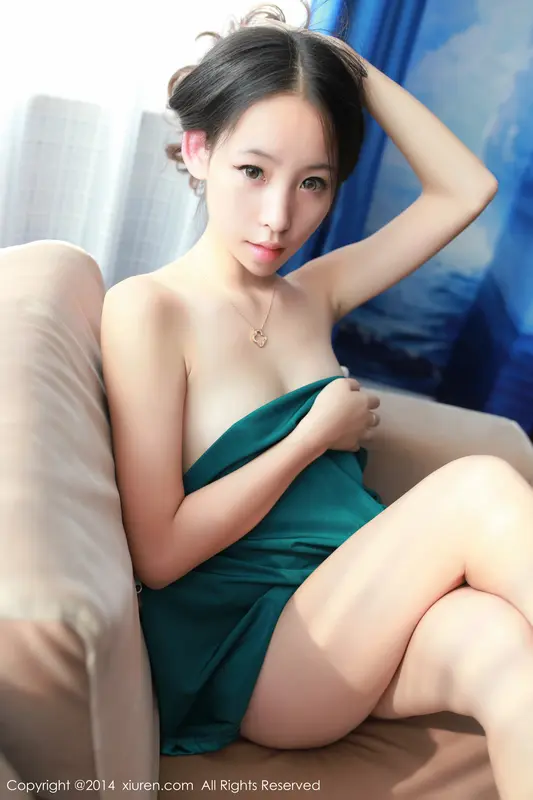 [XIUREN秀人网]2014.10.14 NO.223 梓萱Crystal – 048.webp