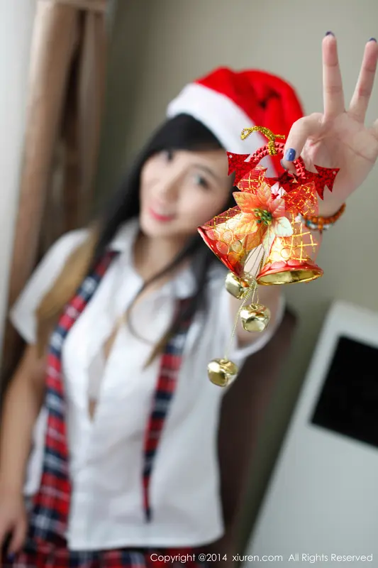 謝忱倬：凝脂滑膚，魅惑寫真