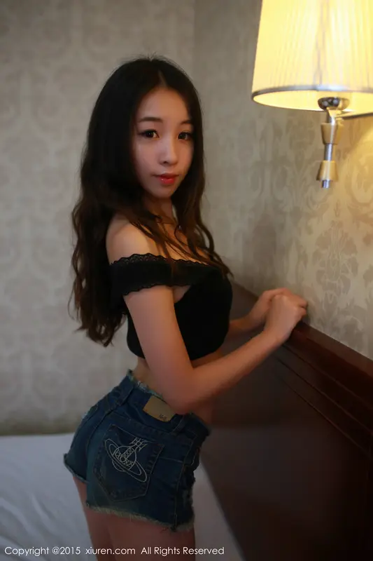 [XIUREN秀人网]2015.06.30 No.347 梓萱Crystal – 025.webp