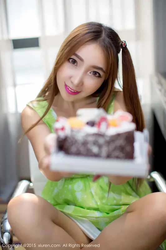 [XIUREN秀人网]2015.08.17 No.379 黄歆苑 – 018.webp
