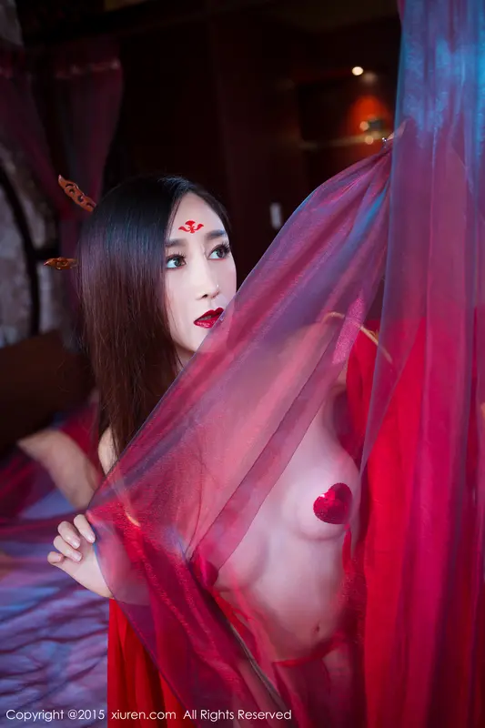[XIUREN秀人网]2015.08.20 No.382 邹晶晶 – 026.webp