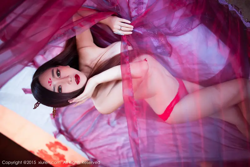 [XIUREN秀人网]2015.08.20 No.382 邹晶晶 – 043.webp