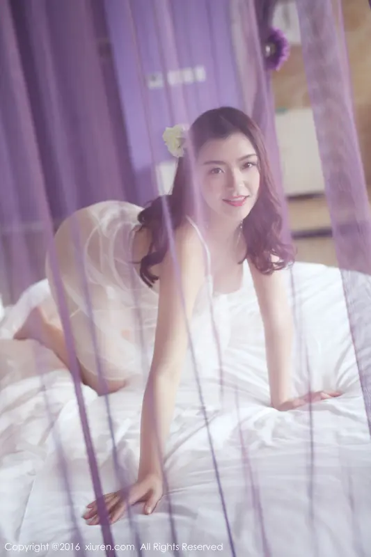 Maggy Xia's Alluring April Show