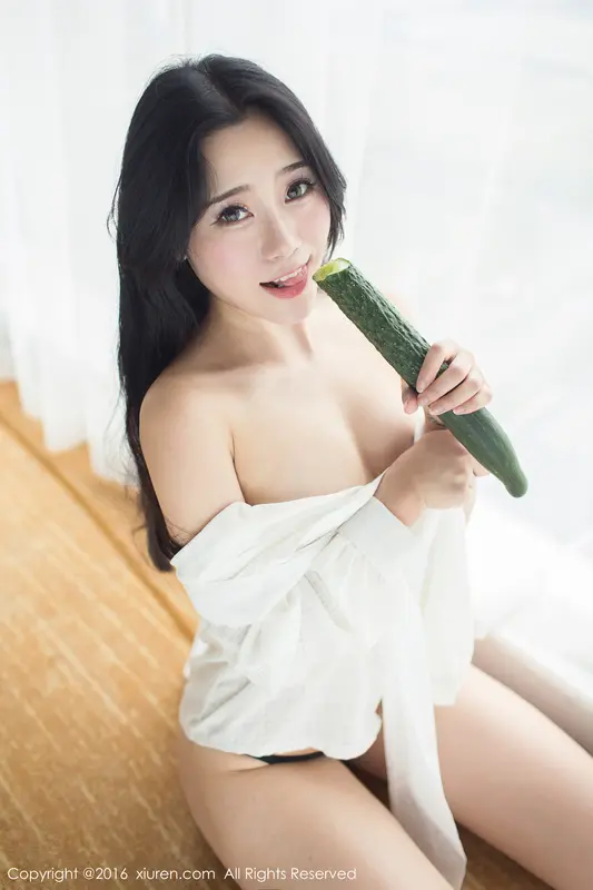 [XIUREN秀人网]2016.05.04 NO.519 兜豆靓Youlina – 050.webp