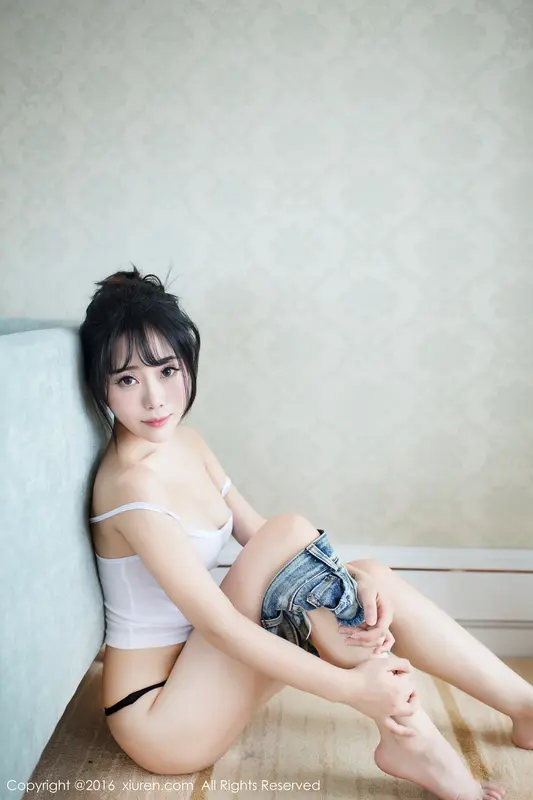 [XIUREN秀人网]2016.06.23 No.550 兜豆靓Youlina – 049.webp