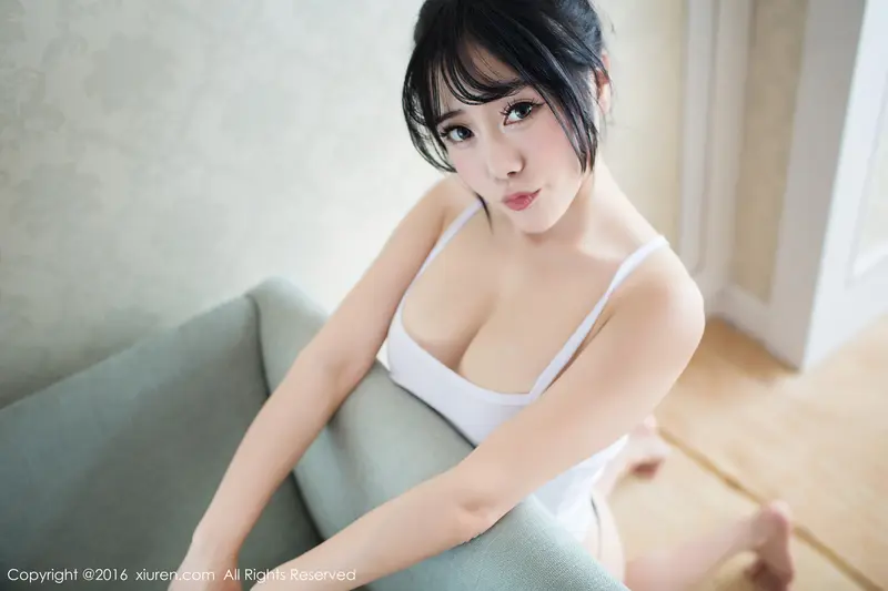 [XIUREN秀人网]2016.06.23 No.550 兜豆靓Youlina – 061.webp
