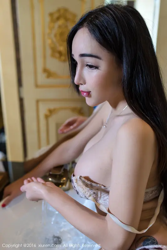[XIUREN秀人网]2016.07.04 No.555 sibyl是女巫 – 028.webp