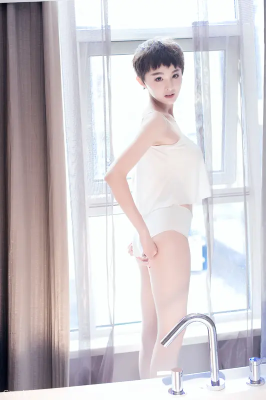 [XIUREN秀人网]2016.09.20 NO.600 baby_kiki – 063.webp