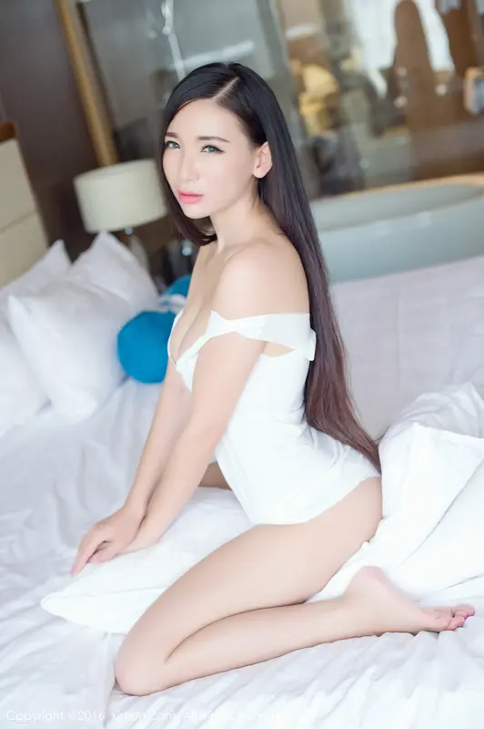 [XIUREN秀人网]2016.09.28 NO.605 赵颖 – 041.webp