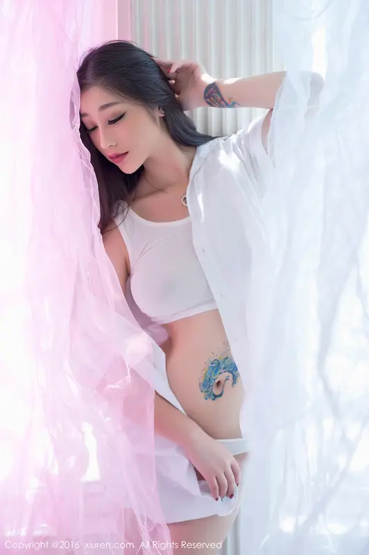 魅惑写真：妲己的性感演绎