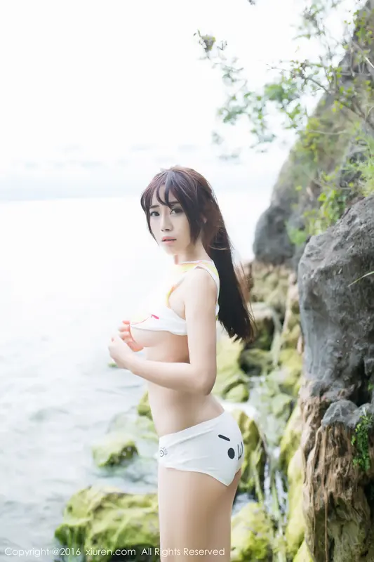 [XIUREN秀人网]2016.10.24 No.623 兜豆靓Youlina – 045.webp
