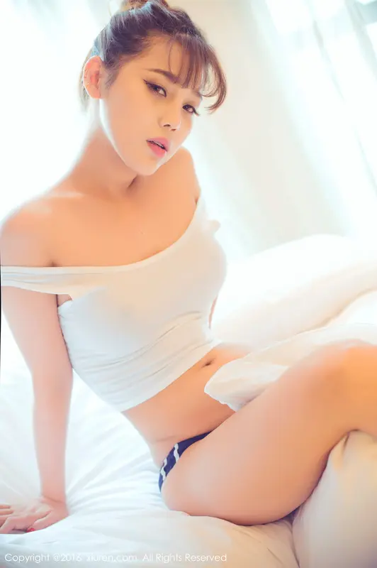 [XIUREN秀人网]2016.11.10 No.633 周予然 – 004.webp