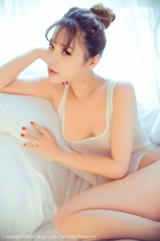 [XIUREN秀人网]2016.11.10 No.633 周予然 – 056.webp