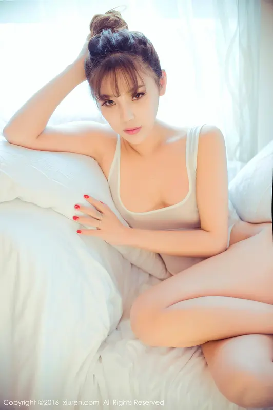 [XIUREN秀人网]2016.11.10 No.633 周予然 – 057.webp