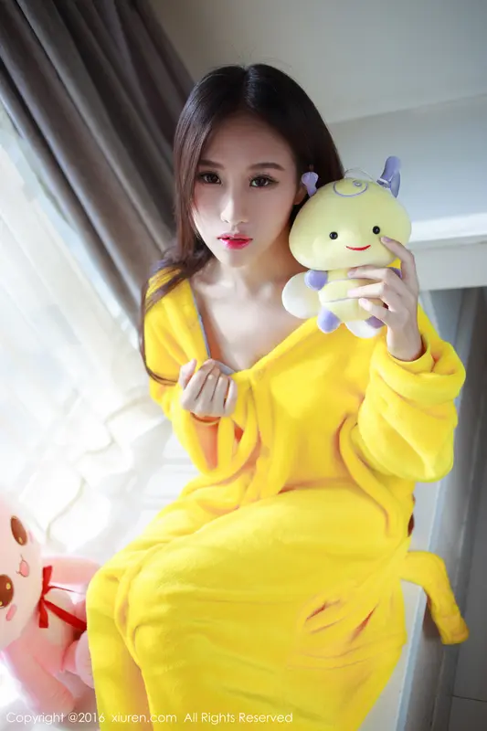 [XIUREN秀人网]2016.11.28 No.646 月音瞳 – 003.webp
