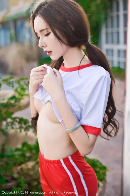 [XIUREN秀人网]2016.12.28 No.669 萌琪琪Irene – 047.webp