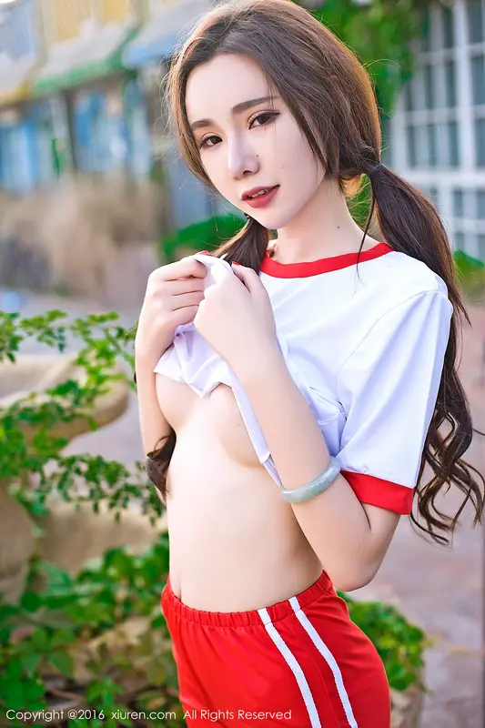 [XIUREN秀人网]2016.12.28 No.669 萌琪琪Irene – 048.webp