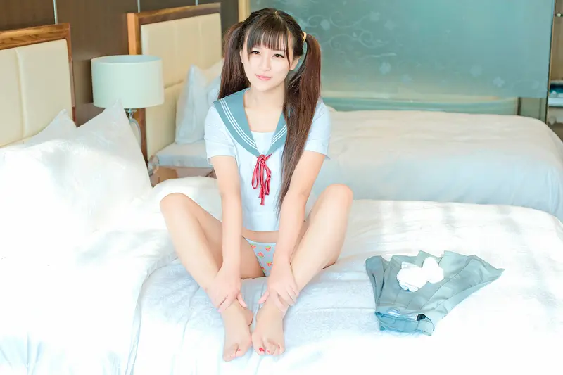 [XIUREN秀人网]2016.12.31 No.672 v熙熙熙熙恩v – 028.webp