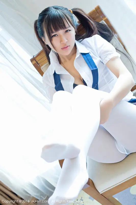 [XIUREN秀人网]2016.12.31 No.672 v熙熙熙熙恩v – 049.webp