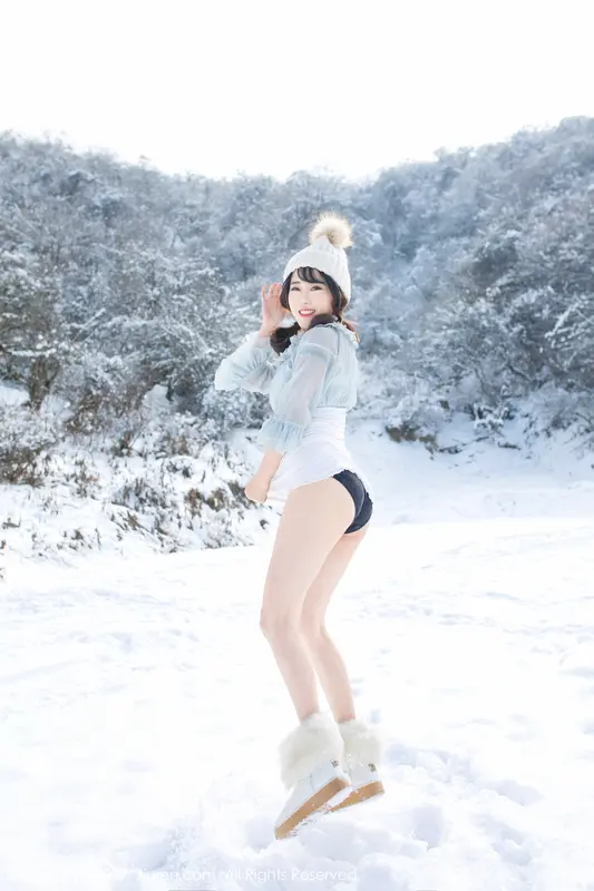 [XIUREN秀人网]2017.03.15 NO.720 兜豆靓Youlina – 035.webp