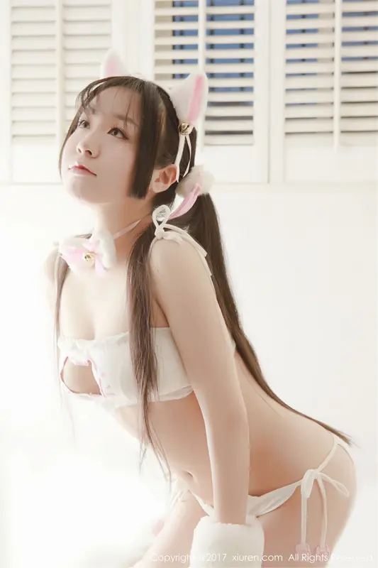 [XIUREN秀人网]2017.05.12 No.753 吃白菜的vi菜菜 – 033.webp