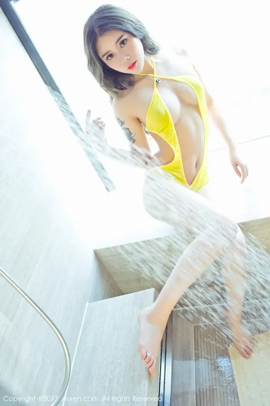 Elisa's Sensual Portrait Collection: A Summer Dream