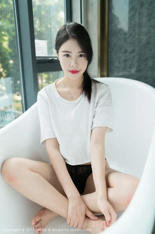 [XIUREN秀人网]2017.06.12 No.769 莉尔 – 028.webp