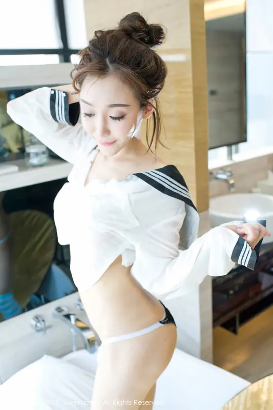 [XIUREN秀人网]2017.07.06 NO.779 顾灿 – 044.webp