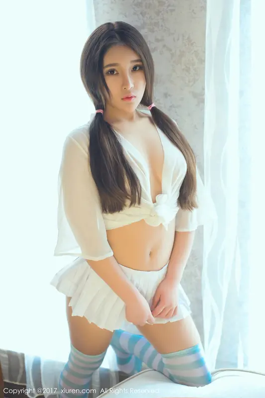 [XIUREN秀人网]2017.07.14 NO.783 当然是小熊呀 – 040.webp