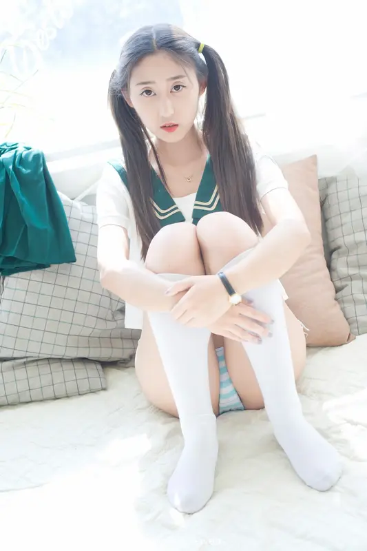 Iris's Sensual Allure: A Captivating Photoshoot