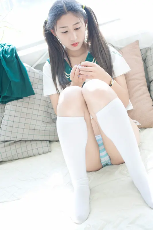 [XIUREN秀人网]2017.08.16 No.802 雨涵Iris – 023.webp