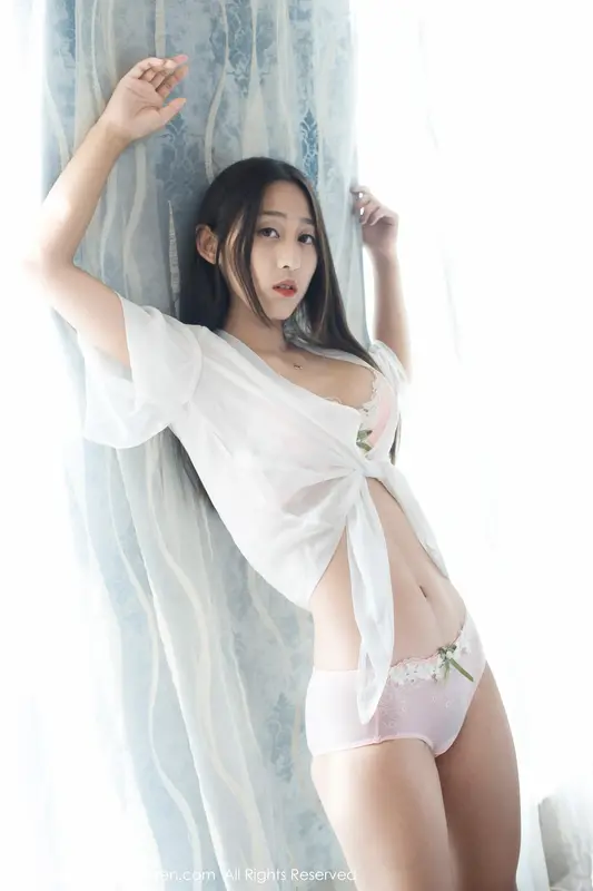 [XIUREN秀人网]2017.08.16 No.802 雨涵Iris – 031.webp