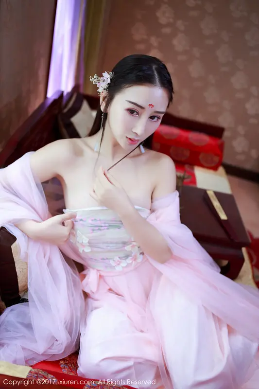 [XIUREN秀人网]2017.08.22 No.804 邹晶晶女王 – 003.webp