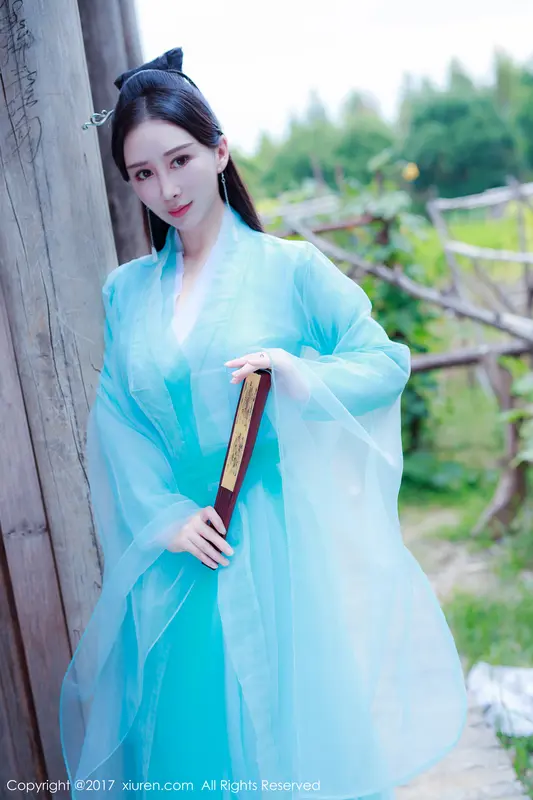 [XIUREN秀人网]2017.08.22 No.804 邹晶晶女王 – 031.webp