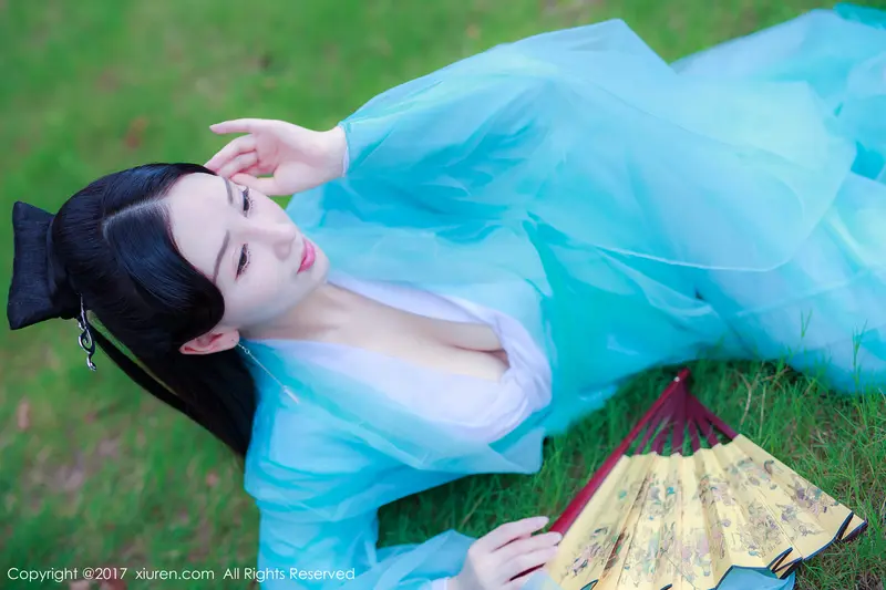 [XIUREN秀人网]2017.08.22 No.804 邹晶晶女王 – 040.webp