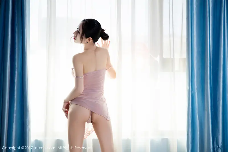 [XIUREN秀人网]2017.08.28 No.806 馨怡 – 023.webp