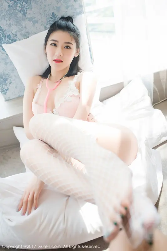 [XIUREN秀人网]2017.08.31 No.808 悠涵 – 021.webp
