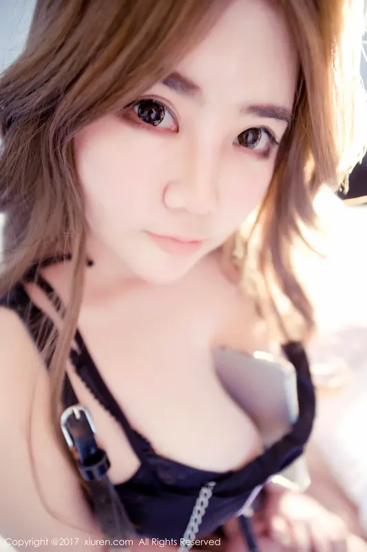 [XIUREN秀人网]2017.09.19 No.817 温伊怡 – 036.webp