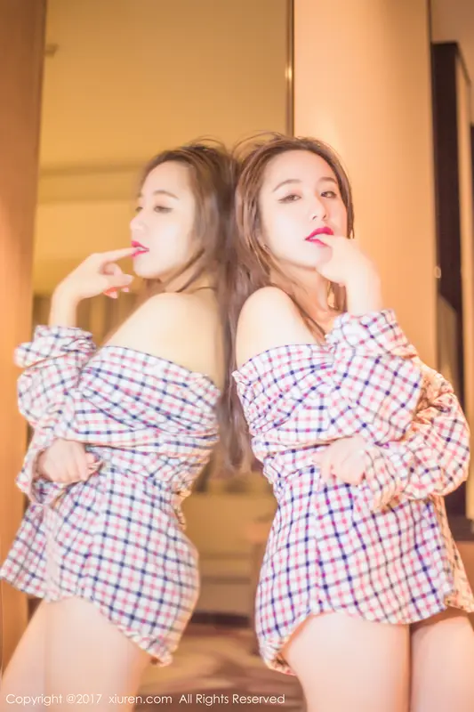 [XIUREN秀人网]2017.09.28 No.823 吃白菜的vi菜菜 – 004.webp