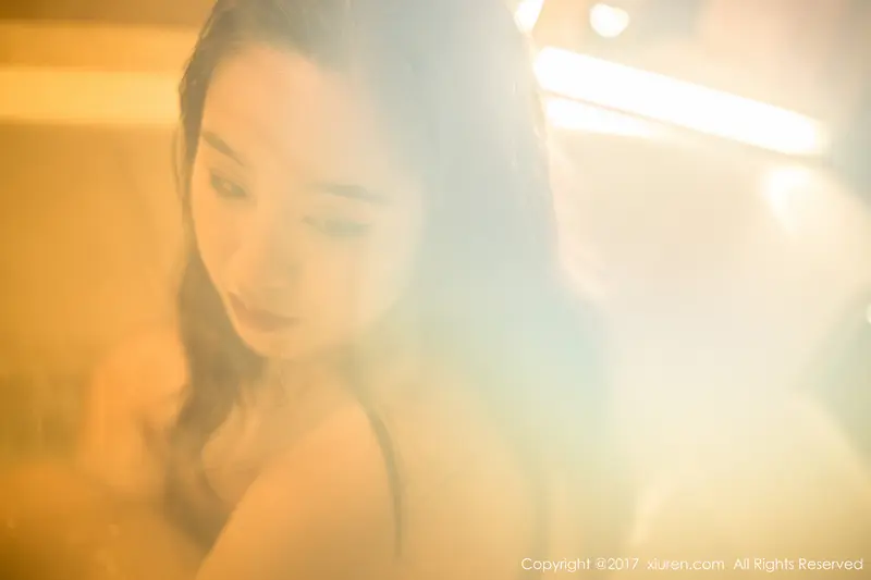 [XIUREN秀人网]2017.09.28 No.823 吃白菜的vi菜菜 – 036.webp