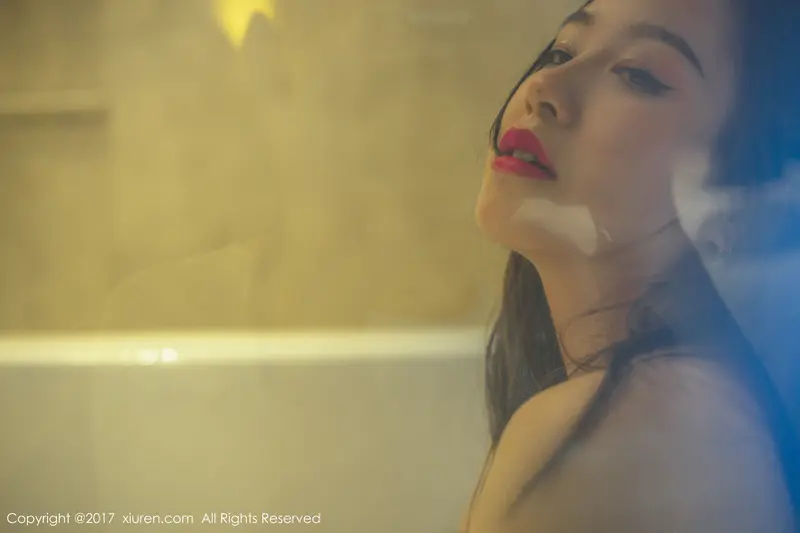 [XIUREN秀人网]2017.09.28 No.823 吃白菜的vi菜菜 – 042.webp