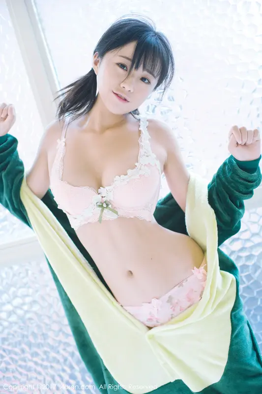 [XIUREN秀人网]2017.10.17 NO.831 仓井优香 – 034.webp