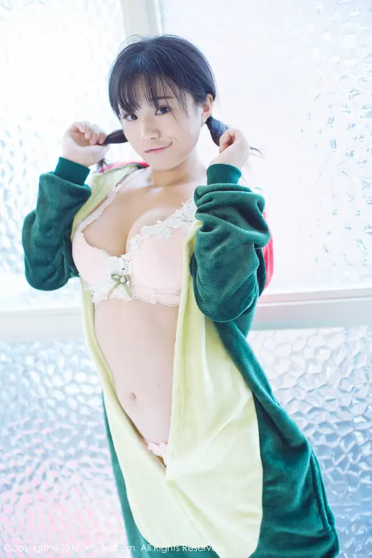 [XIUREN秀人网]2017.10.17 NO.831 仓井优香 – 036.webp