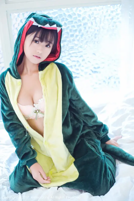 [XIUREN秀人网]2017.10.17 NO.831 仓井优香 – 043.webp