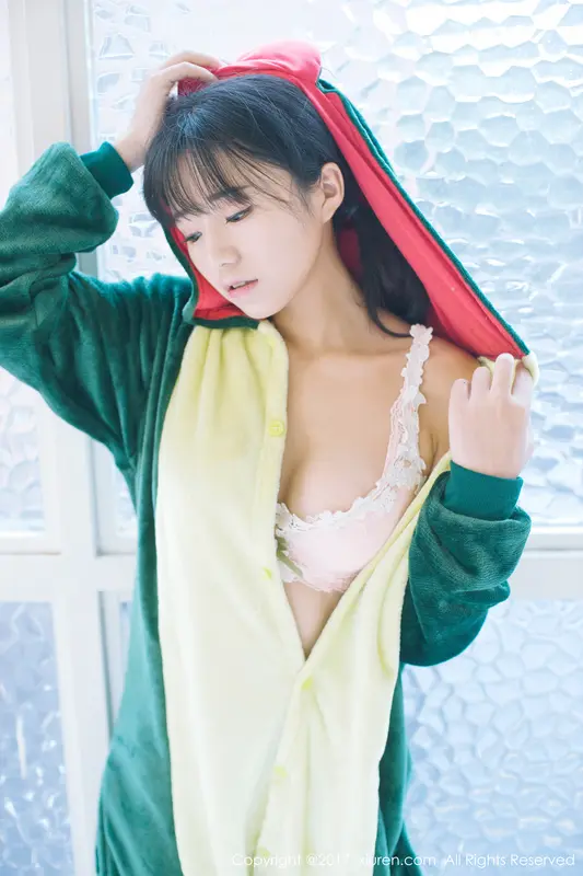 [XIUREN秀人网]2017.10.17 NO.831 仓井优香 – 045.webp