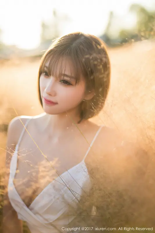 楊晨晨Sugar：凝脂嬌顏，性感魅惑