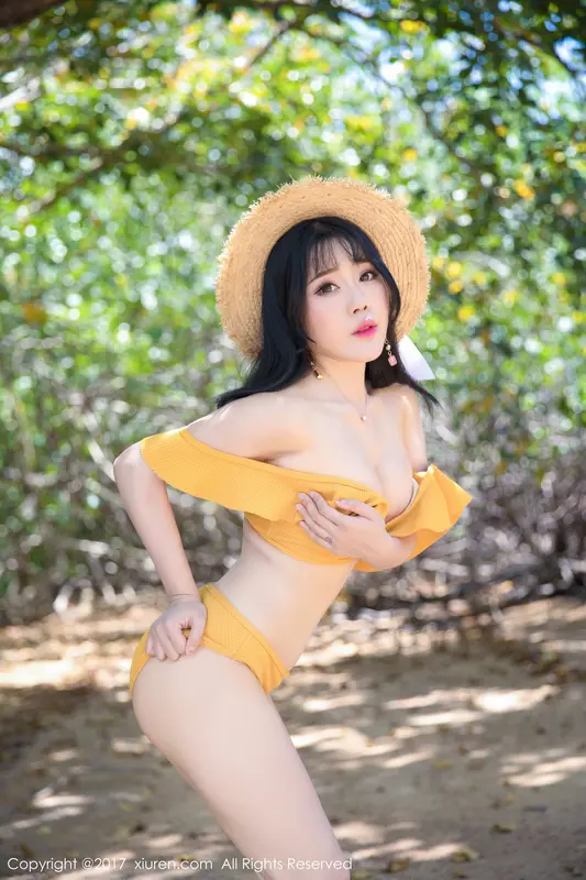 [XIUREN秀人网]2017.11.24 No.855 兜豆靓Youlina – 011.webp