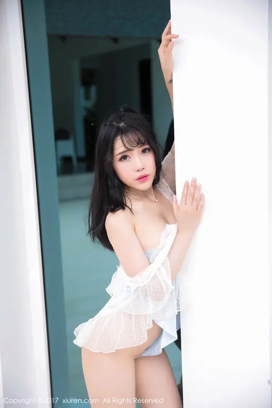 [XIUREN秀人网]2017.11.24 No.855 兜豆靓Youlina – 028.webp